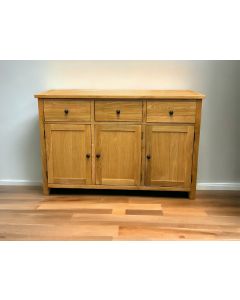 Bedford Oak 3 Door 3 Drawer Sideboard 